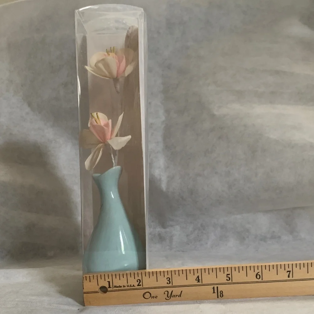 NIB Love in Pastel Blue Reed Diffuser Vase with faux flowers